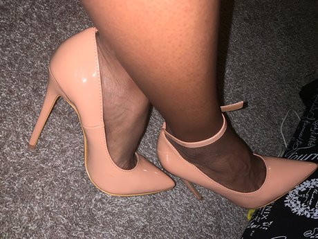 Nacktes geleaktes OnlyFans-Foto von Norah