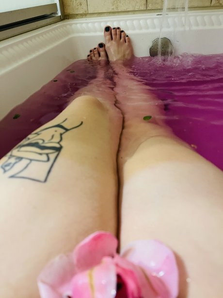 Nacktes geleaktes OnlyFans-Foto von Na