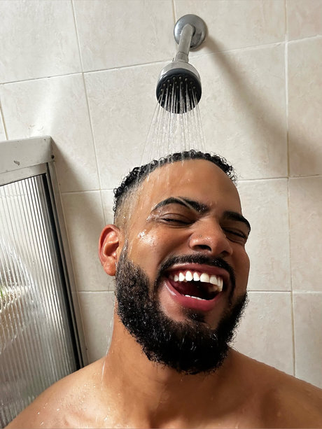 Nacktes geleaktes OnlyFans-Foto von Alex