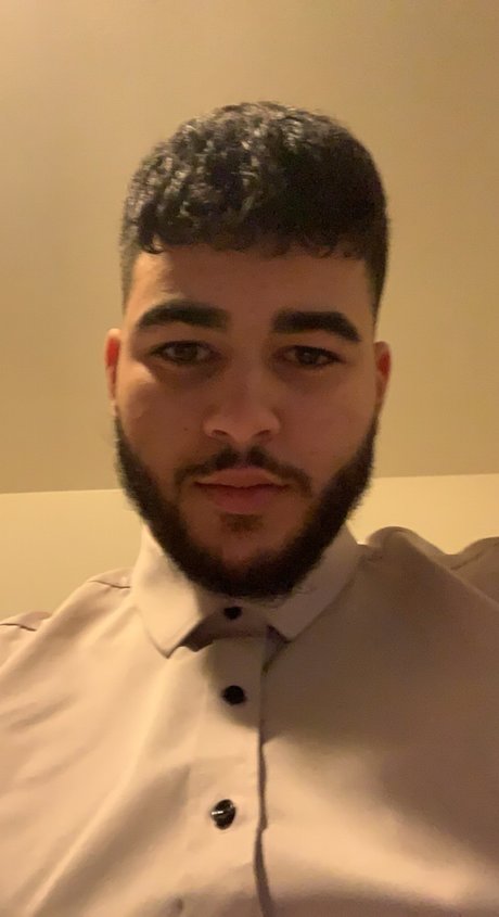 Nacktes geleaktes OnlyFans-Foto von Agginoprono
