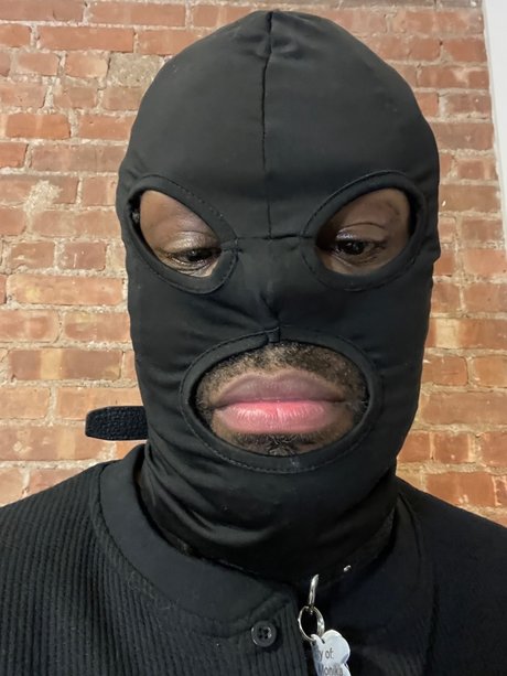 Nacktes geleaktes OnlyFans-Foto von Nycblackswitch