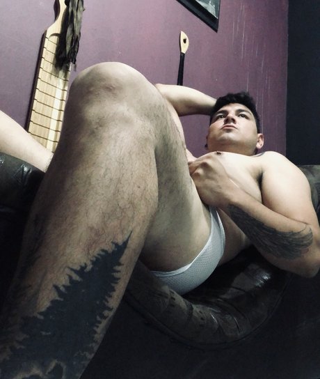 Nacktes geleaktes OnlyFans-Foto von Andres Aveldao