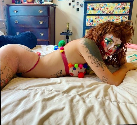 Nacktes geleaktes OnlyFans-Foto von Birdie