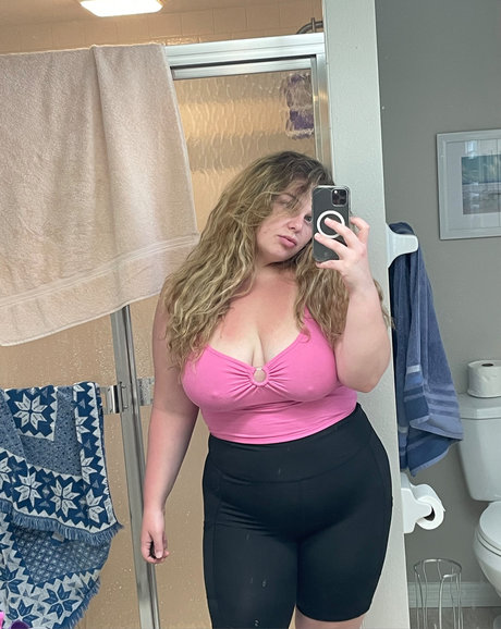 Nacktes geleaktes OnlyFans-Foto von Emma