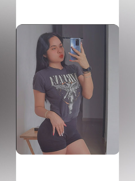 Nacktes geleaktes OnlyFans-Foto von Miss Cheell