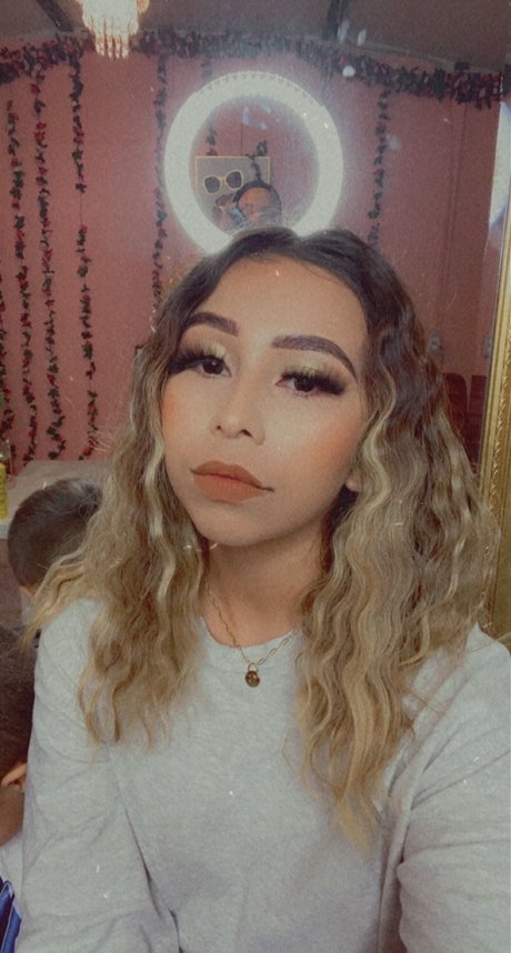 Nacktes geleaktes OnlyFans-Foto von Nadia