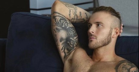 Nacktes geleaktes OnlyFans-Foto von Zander
