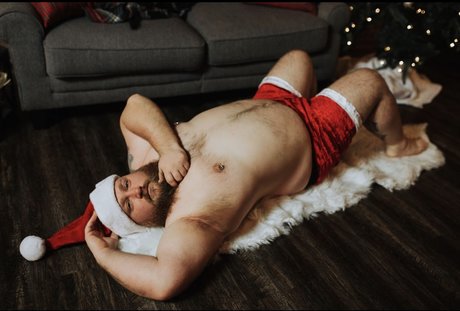 Nacktes geleaktes OnlyFans-Foto von Adam
