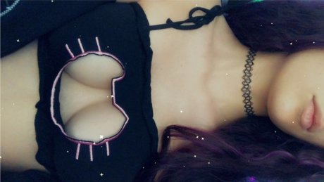 Nacktes geleaktes OnlyFans-Foto von Delta 