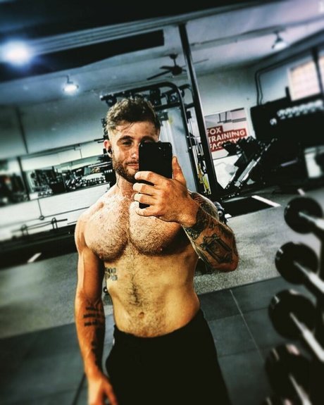 Nacktes geleaktes OnlyFans-Foto von Jake Glory