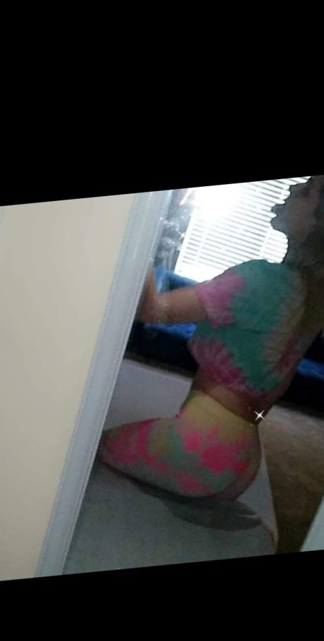 Nacktes geleaktes OnlyFans-Foto von Gypsybrat
