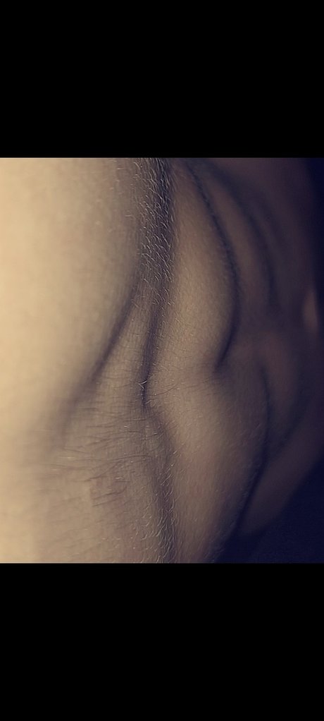 Nacktes geleaktes OnlyFans-Foto von Teenlad