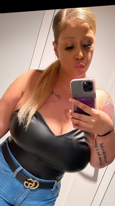 Alexis Love Free       Dm Fee 10