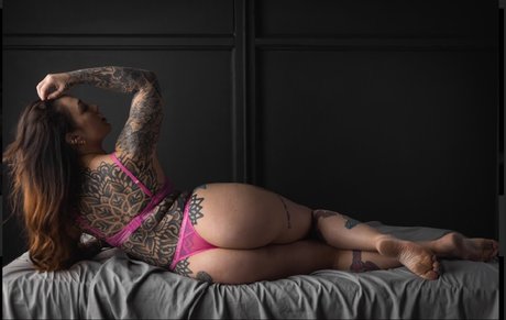 Nacktes geleaktes OnlyFans-Foto von Officialdanivi