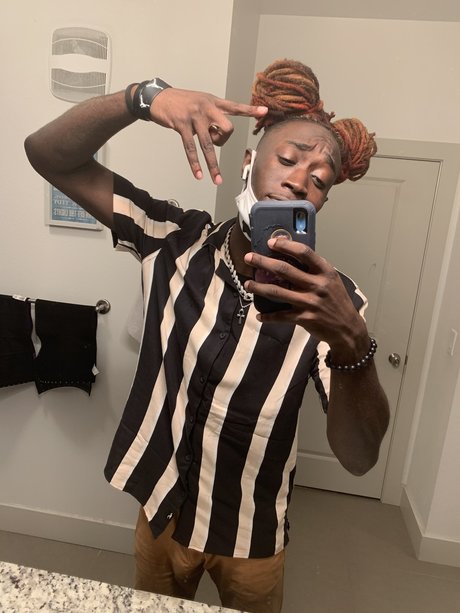 Nacktes geleaktes OnlyFans-Foto von Blotto94fans