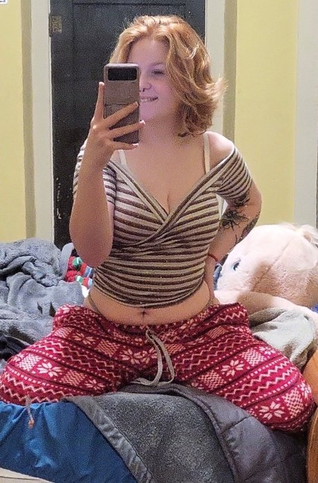 Nacktes geleaktes OnlyFans-Foto von Baby Gingie