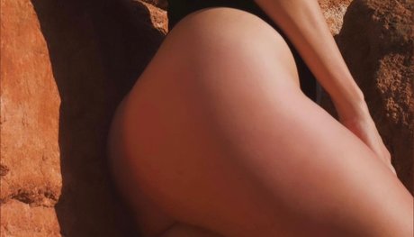 Nacktes geleaktes OnlyFans-Foto von Georgia