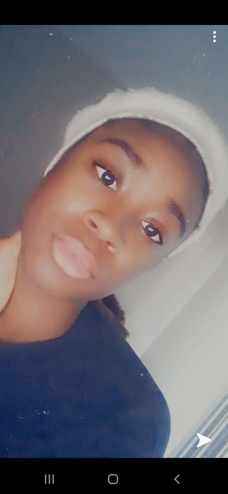 Nacktes geleaktes OnlyFans-Foto von Abbie Dagrin