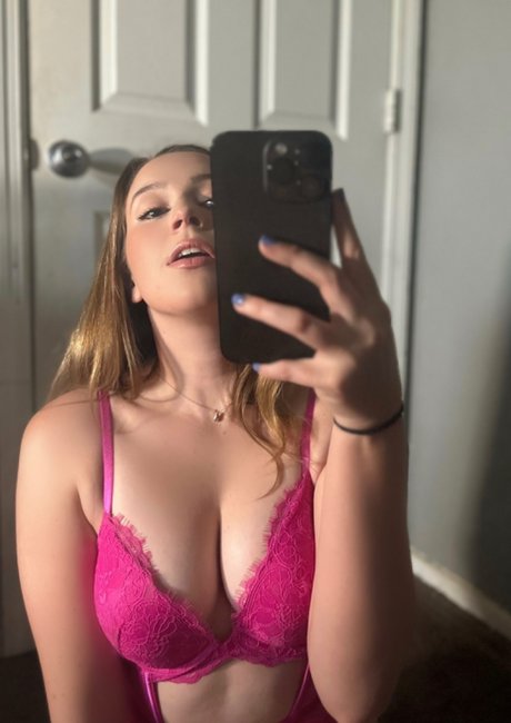 Nacktes geleaktes OnlyFans-Foto von Addy