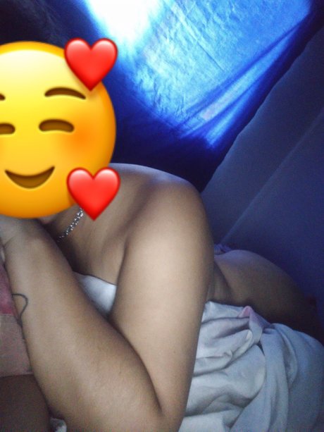 Nacktes geleaktes OnlyFans-Foto von Abril Vernica