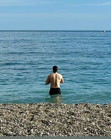 Nacktes geleaktes OnlyFans-Foto von Adam