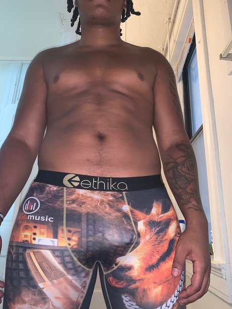 Nacktes geleaktes OnlyFans-Foto von Babyfaceace