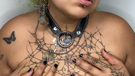 Nacktes geleaktes OnlyFans-Foto von Puppy