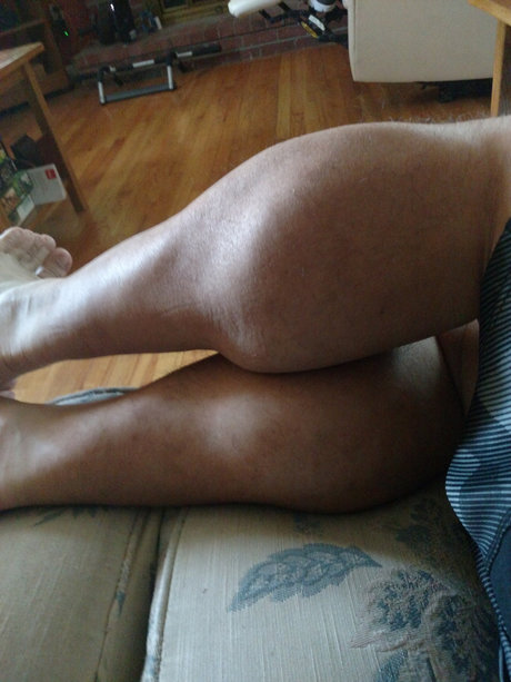 Nacktes geleaktes OnlyFans-Foto von Ace Chinna