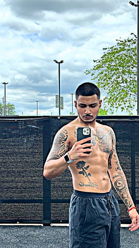 Nacktes geleaktes OnlyFans-Foto von Ace