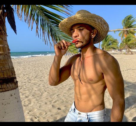 Nacktes geleaktes OnlyFans-Foto von Lino Paz