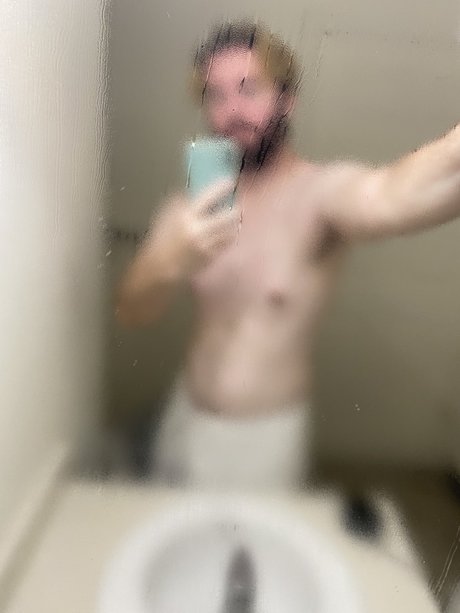 Nacktes geleaktes OnlyFans-Foto von Otter