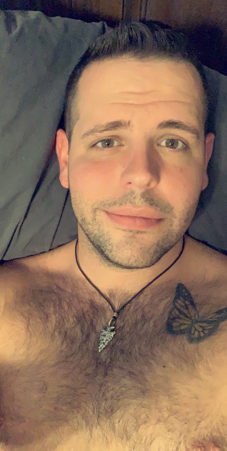 Nacktes geleaktes OnlyFans-Foto von Justin Hughes