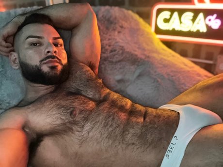 Nacktes geleaktes OnlyFans-Foto von Jay Santos