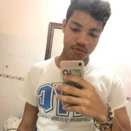 Nacktes geleaktes OnlyFans-Foto von Oscarlin Duran