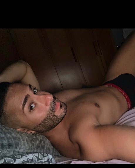Nacktes geleaktes OnlyFans-Foto von Saurux