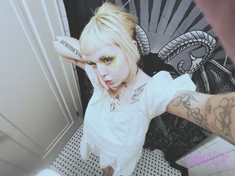 Nacktes geleaktes OnlyFans-Foto von Ophelia 400 Videos