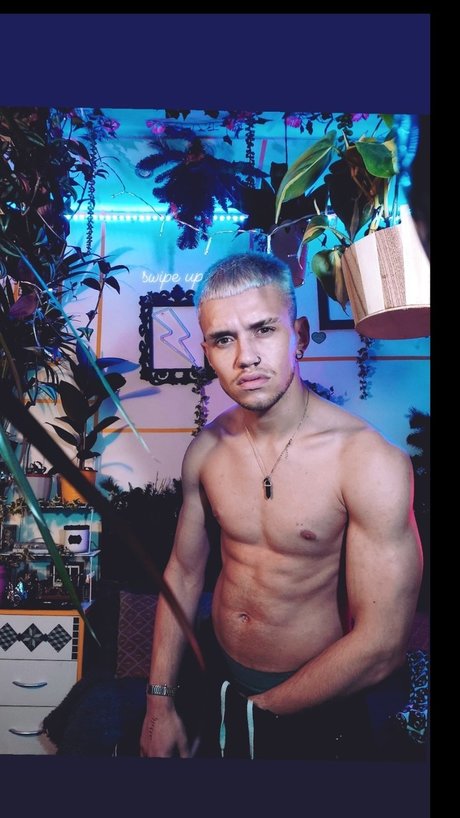 Nacktes geleaktes OnlyFans-Foto von Onyx Lorenzo
