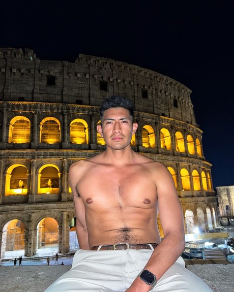 Nacktes geleaktes OnlyFans-Foto von Alam Herrera