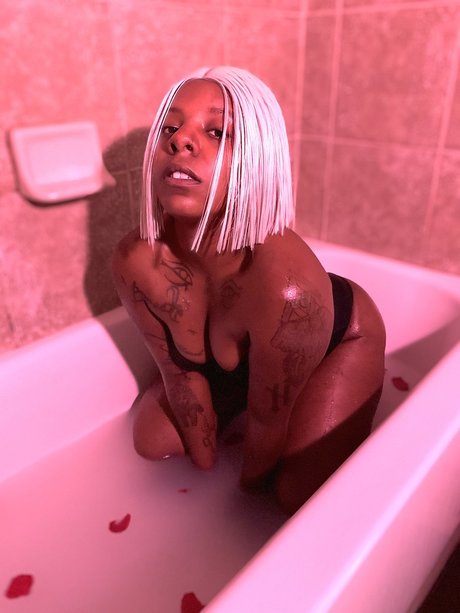 Nacktes geleaktes OnlyFans-Foto von Patty