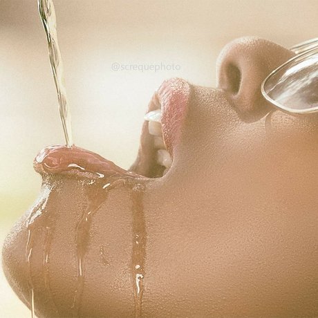 Nacktes geleaktes OnlyFans-Foto von Paris Sofab