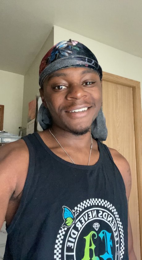 Nacktes geleaktes OnlyFans-Foto von Papi Jaybee