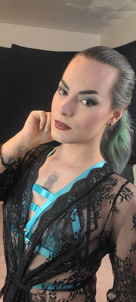 Nacktes geleaktes OnlyFans-Foto von Alecta Arcana 