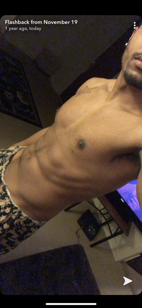 Nacktes geleaktes OnlyFans-Foto von Devin