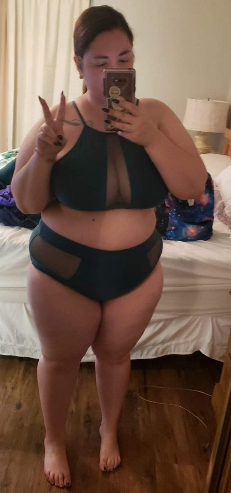 Nacktes geleaktes OnlyFans-Foto von Peony 