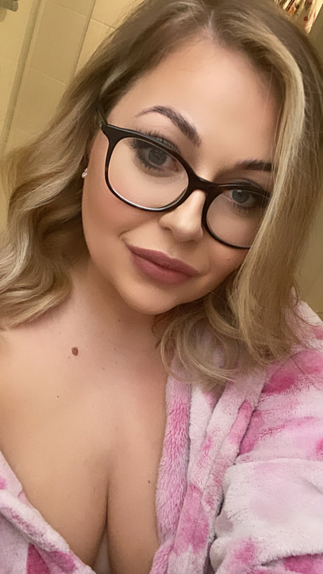 Nacktes geleaktes OnlyFans-Foto von Penny