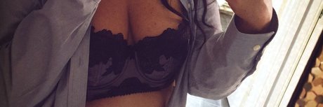 Nacktes geleaktes OnlyFans-Foto von Peggingwife