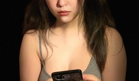 Nacktes geleaktes OnlyFans-Foto von Lilian Lynch