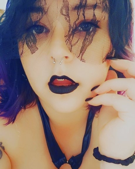 Nacktes geleaktes OnlyFans-Foto von Peachyfree