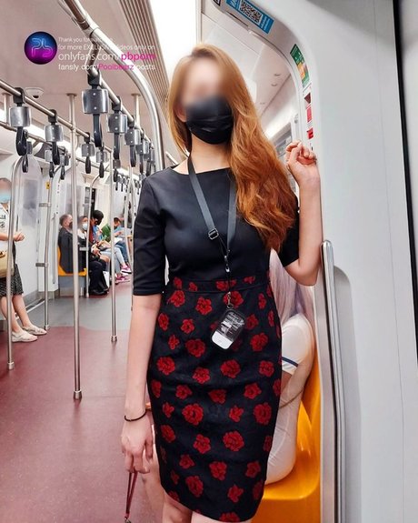 Nacktes geleaktes OnlyFans-Foto von Poolbearz