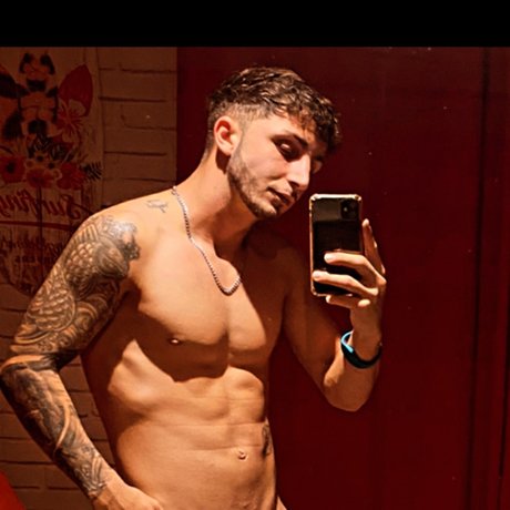 Nacktes geleaktes OnlyFans-Foto von Paulo Bangkok